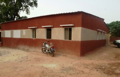 Construcción y equipación de un pabellón de hospitalización para niños en el Centro de Salud de Sédhiou (Senegal)