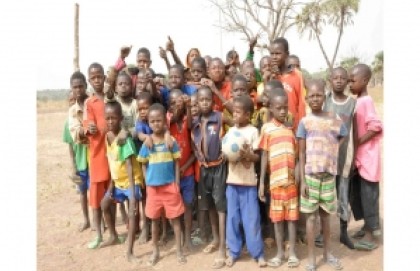 Construcción de un edificio para albergar el Servicio de Pediatría del Hospital del distrito de Dono-Manga (República del Chad)